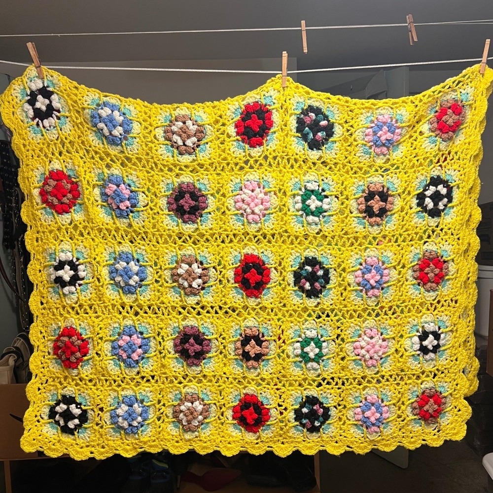 Vintage Handmade Crochet‎ Granny Square Blanket Yellow Patchwork Floral Throw